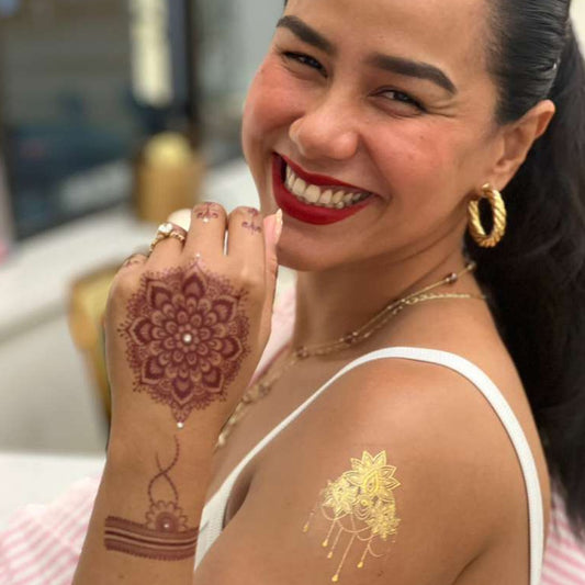 Sepia henna body art applied on skin — water-resistant, lasts 3–5 days | Palace.design