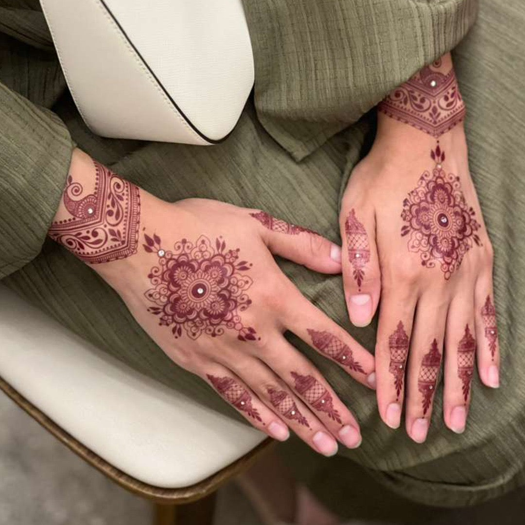 Dewdrop henna design close-up — skin-safe, peel, press & reveal | Palace.design