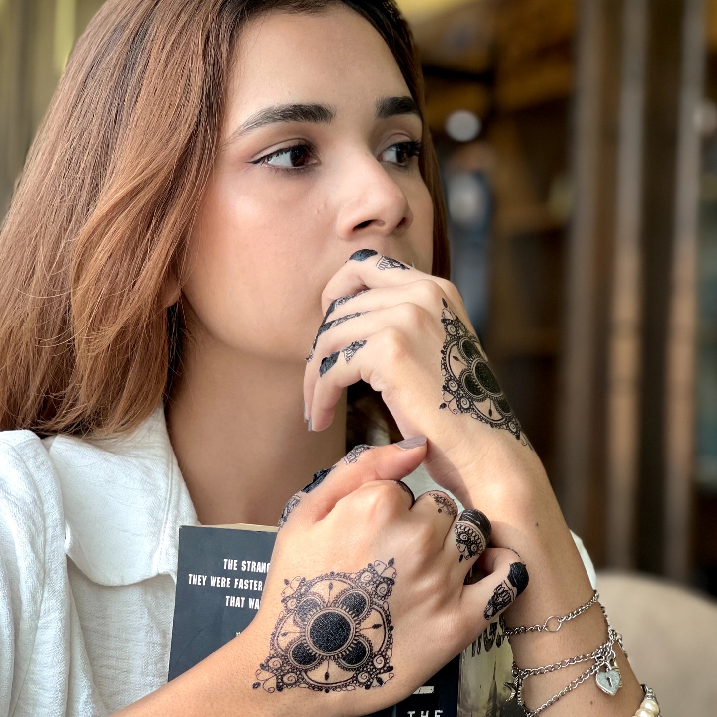 Onyx henna body art applied on skin — water-resistant, lasts 3–5 days | Palace.design