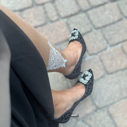 White Spell - Pearl Henna-Inspired Body Art