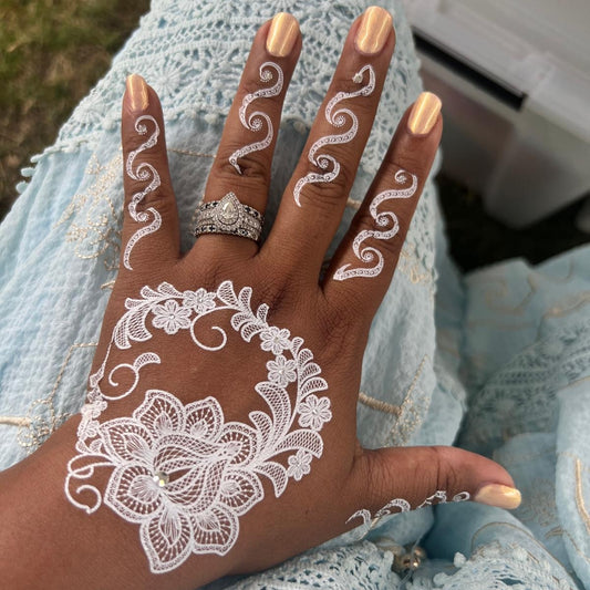 Lace henna body art applied on skin — water-resistant, lasts 3–5 days | Palace.design