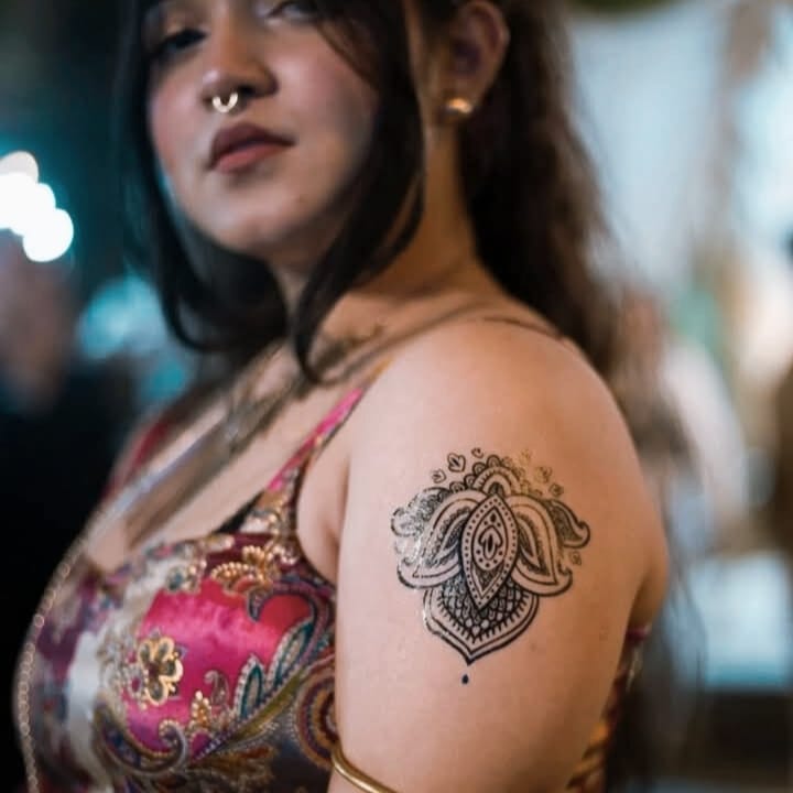 Sable henna body art applied on skin — peel, press & reveal, lasts 3–5 days | Palace.design