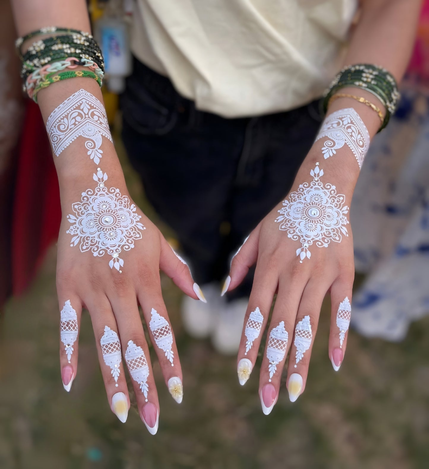 Frost henna design close-up — skin-safe, water-resistant pearl body art | Palace.design